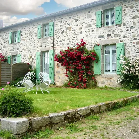 Maison Accueillante Avec Vue Sur Le A * Moncoutant